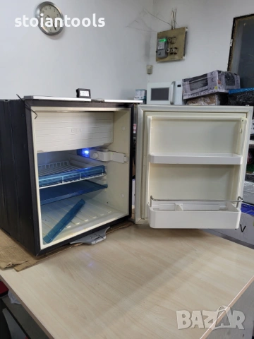 WAECO 12V компресорен хладилник каравана кемпер бус, снимка 6 - Части - 54214133