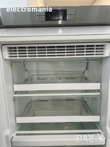фризер Hotpoint Ariston UPAH 1832F No Frost, снимка 7 - Фризери - 55438792