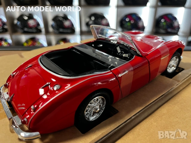 MAISTO метален колекционерски модел количка AUSTIN HEALEY 3000 1961 1:18 88.01 лв. / 45 €, снимка 3 - Колекции - 54625495