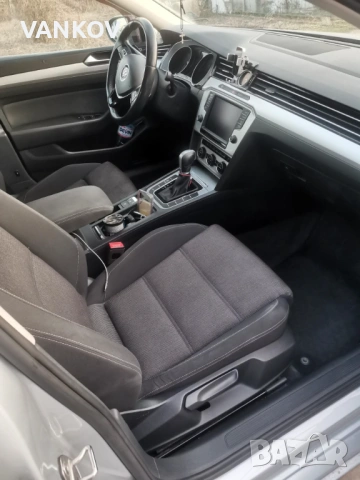 VW Passat Variant 2.0 TDI, снимка 16 - Автомобили и джипове - 54361792