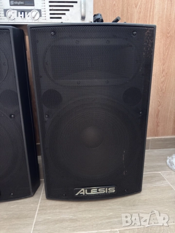 Професионални тонколони Alesis Pro Venue 1501 + усилвател Skytec PRO600, снимка 3 - Аудиосистеми - 55531697