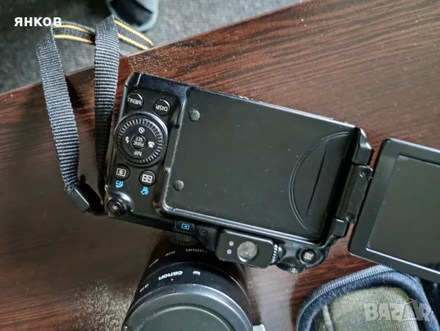 Предлагам хубава фотокамера Canon., снимка 3 - Фотоапарати - 55397067