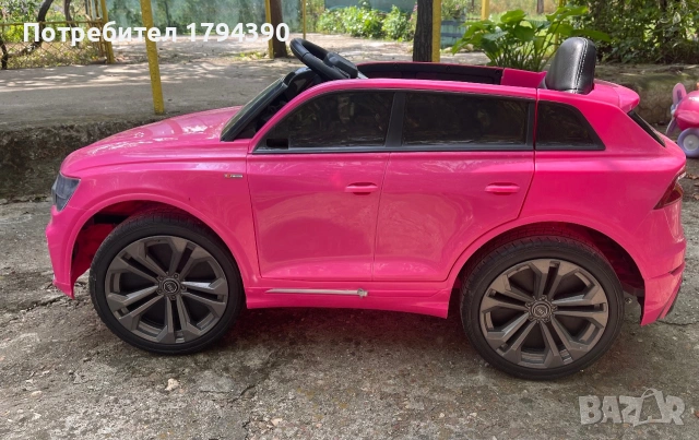 Акумулаторна кола AUDI, снимка 2 - Детски велосипеди, триколки и коли - 55069742