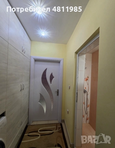 Собственик продава тухлена гарсониера в сърцето на града, преобразена с внимание към всеки детайл.