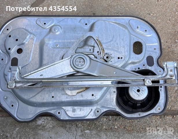 Метална кора със стъклоповдигач и говорител (предна дясна) Ford Focus Mk2, снимка 5 - Части - 54982625