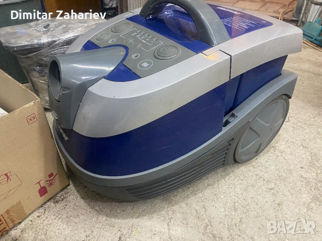 Zelmer Aquawelt 1600W, снимка 4 - Прахосмукачки - 54436945