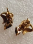 Златни осем каратови обеци с инкрустирани гранати, снимка 2