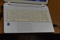 Toshiba Satellite L50-B-1M7 15.6 инчов бял лаптоп I3 4005U 6 GB DDR3 SSD батерия зарядно, снимка 2