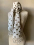 Бял шал на бежови точки, снимка 3