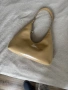 Чанта BY FAR Amber Чанта BY FAR Amber Чанта BY FAR Amber Чанта BY FAR Amber Чанта BY FAR Amber Чанта, снимка 4