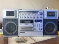 Уникален Hitachi TRK-9900E – Колекционерски 3-компонентен касетофон Boombox (1981, Япония, снимка 1
