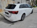 Toyota Avensis 1,8 full екстри, снимка 5