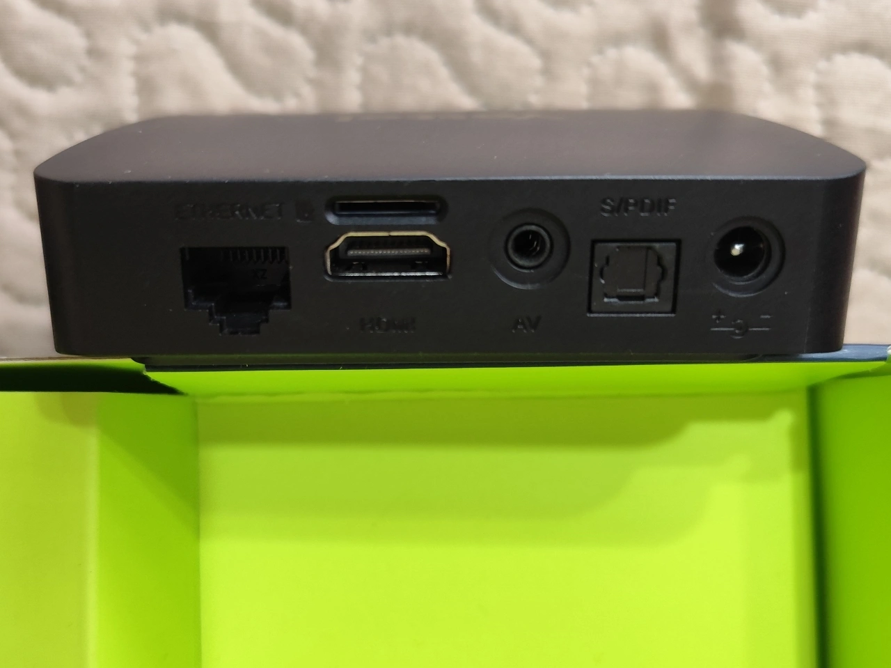 Yettel Smart TV Box / ZTE ZXV10 B866V2H01 / Отключен / в Приемници