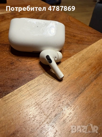 Продавам оригинален Apple AirPods Pro 2nd Gen charging case + 1 слушалка., снимка 4 - Bluetooth слушалки - 54585941