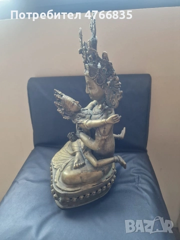Голяма бронзова статуетка , снимка 2 - Антикварни и старинни предмети - 53974100