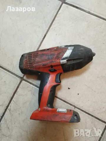 Гайковерт Hilti SIW 22T-A01 счупен квадрат, снимка 2 - Винтоверти - 55372616