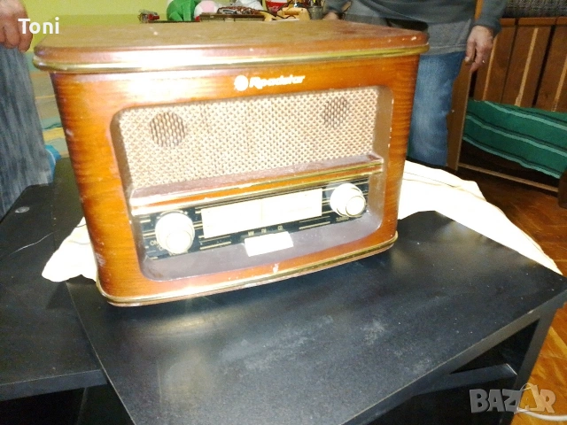 Roadstar HRA-1500 CD радио плейър винтидж ретро радио CD аудио плейър 