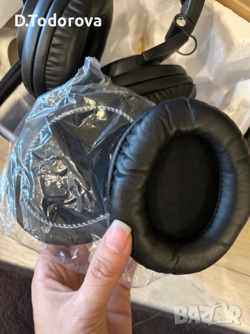 Чисто нови ! Студийни мониторни слушалки Shure SRH840, снимка 3 - Слушалки и портативни колонки - 54730487