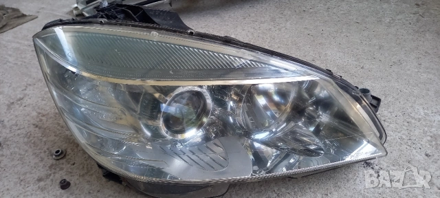 Десен фар за Mercedes W204 C-Class
