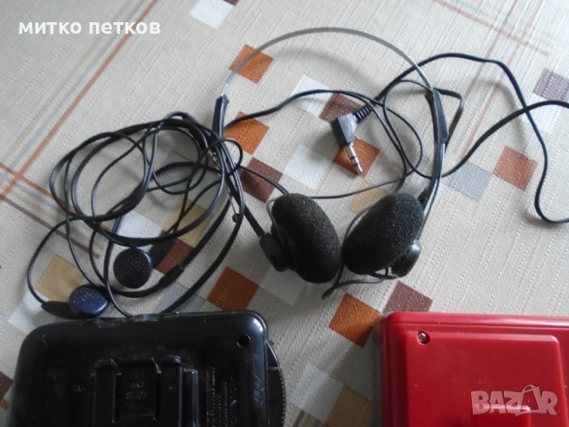 4 броя walkman, снимка 5 - Радиокасетофони, транзистори - 54625081