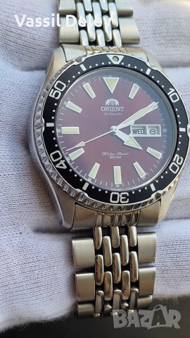 Orient Kamasu Red Dial