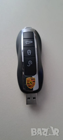 Флашка Порше, снимка 2 - USB Flash памети - 55076739