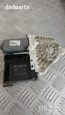 Моторче стъклоповдигач VW Passat B6 2006 (предно ляво) 1K0959793G