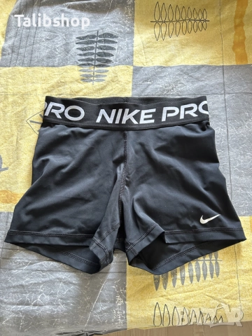 Nike Pro / Size: S