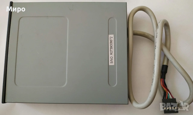 Адаптер-Четец на карти памет с USB2.0 / USB 3.0, снимка 2 - Кабели и адаптери - 54682375