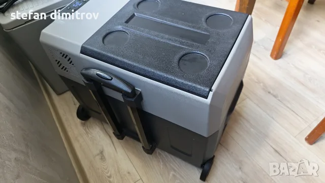 Компресорен авто хладилник VEVOR  40L – 12V/24V/220V

, снимка 10 - Хладилни чанти - 55579579
