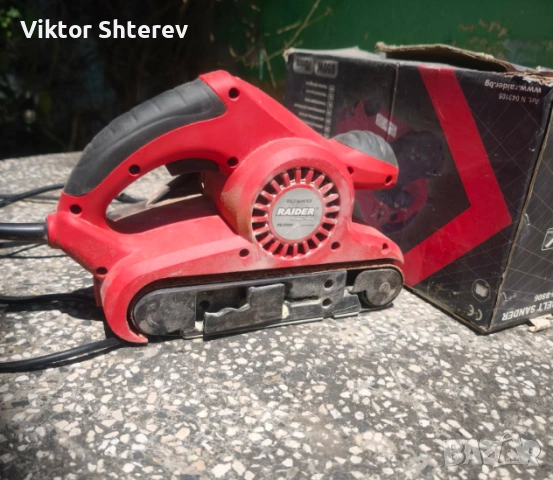 Лентов шлайф Raider RD-BS06 950W – работещ, с оригинална кутия