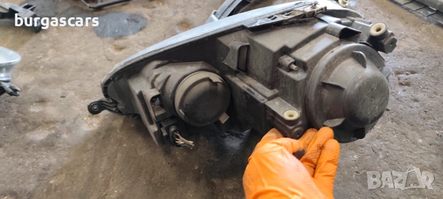 Фар ляв десен VW Golf 5 , снимка 5 - Части - 54438659