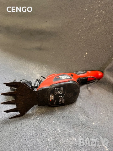 Black+Decker 7.2V акумулаторна ножица за трева и храсти + зарядно, снимка 4 - Селскостопанска техника - 55000236