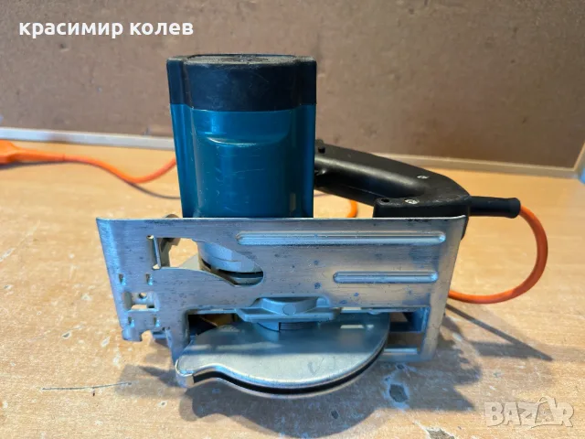 малък циркуляр "BLACK and Decker"/450W/, снимка 6 - Циркуляри - 55478072