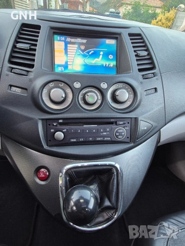 Mitsubishi Grandis 2.0TDI 7Места /бартер/, снимка 14 - Автомобили и джипове - 55219597
