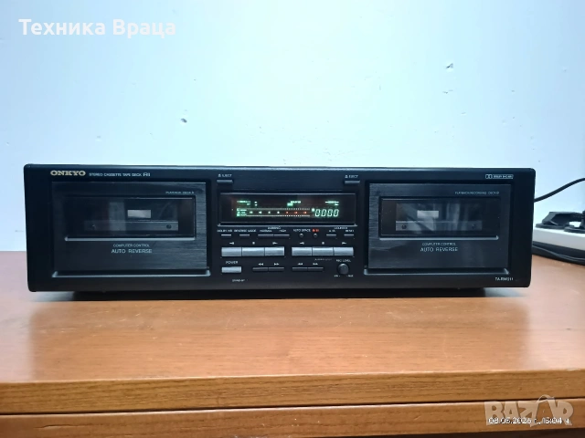 Onkyo TA-RW211 двукасетъчен стерео дек. Като нов! 