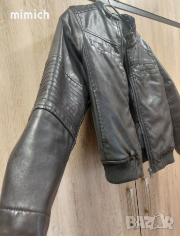 Преходно кожено яке Benetton, снимка 8 - Детски якета и елеци - 53990848