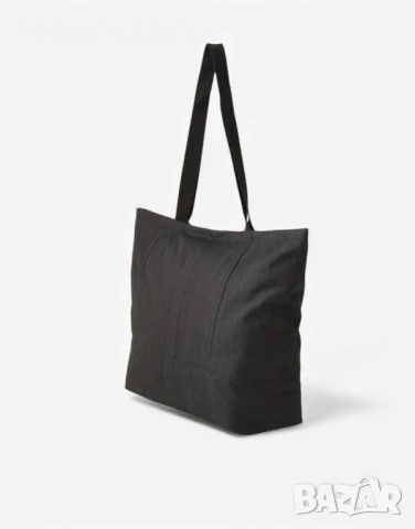 PUMA Base Shopper Bag Black Дамската чанта Puma в черно съчетава стил и практичност, снимка 2 - Чанти - 54645692