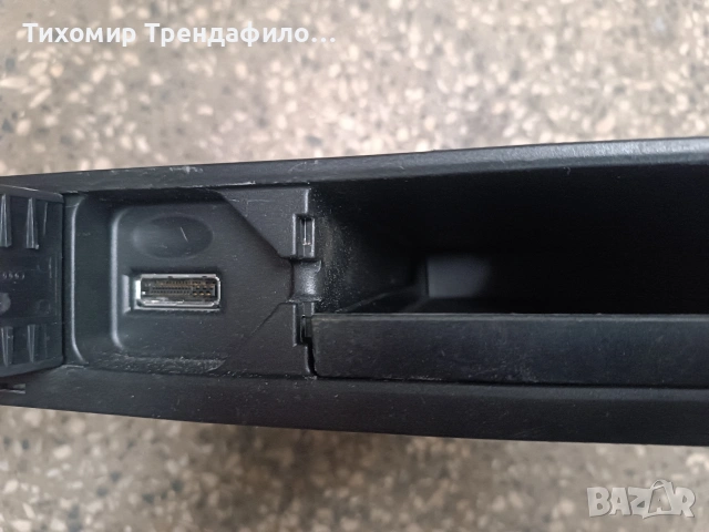 4E0035785B Audi A6 2008 USB-AUX-Ipod, 4E0 035 785B , AMI MOST , FIDELITY, снимка 2 - Части - 54548039