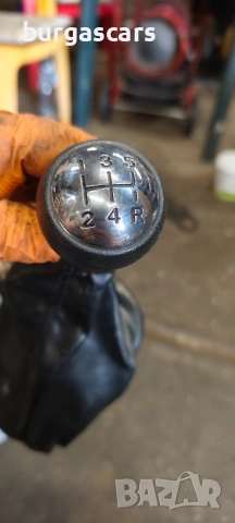 Топка скоростен лост с маншон Peugeot 207 KFU 1.4 16V, снимка 2 - Части - 55188787