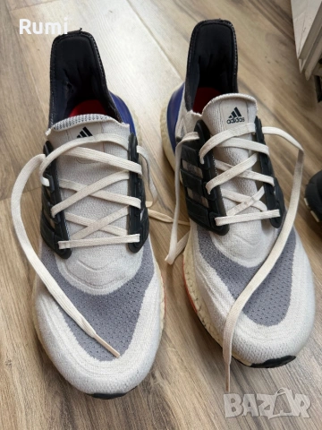 Оригинални маратонки Adidas UltraBoost 21 ! 44 н, снимка 3 - Маратонки - 54754829