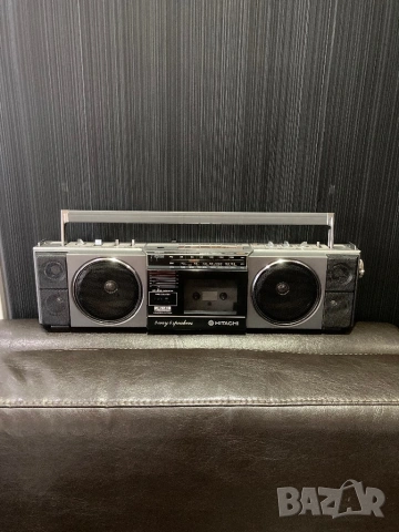 HITACHI TRK-6701W VINTAGE RETRO BOOMBOX радио касетофон, снимка 4 - Радиокасетофони, транзистори - 54778620