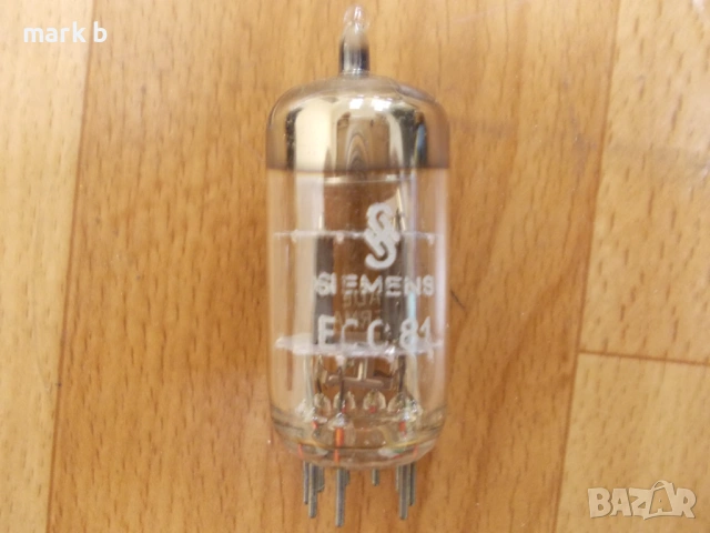 Радиолампа  ECC81 SIEMENS