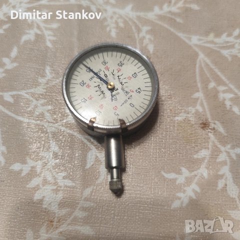 Продавам индикаторен часовник 