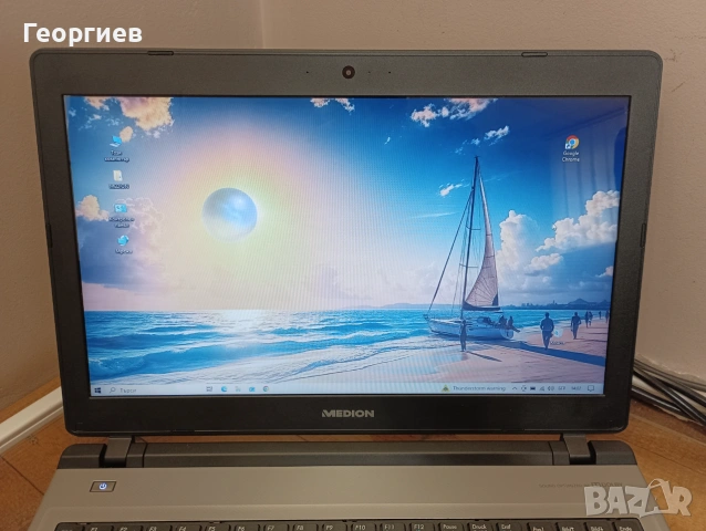 Лаптоп Medion Akoya E6429 / 15,6", снимка 3 - Лаптопи за работа - 55056876