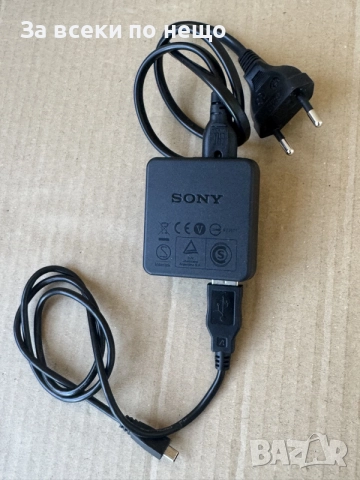 Оригинално зарядно Sony AC-UB10C за фотоапарат Sony, снимка 2 - Батерии, зарядни - 55290889