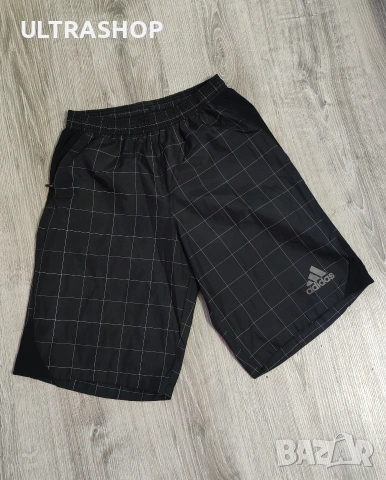 Adidas size S мъжки къси панталони шорти в отлично състояние