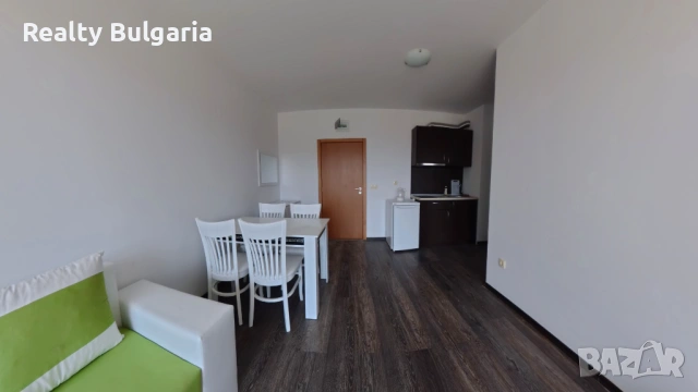 Заглавие: Обзаведен двустаен апартамент с басейн в Sunny View Central – 800 м до плажа – Слънчев бря, снимка 3 - Апартаменти - 54672689