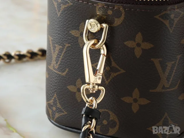Louis Vuitton Vanity PM Monogram , снимка 6 - Чанти - 55416322