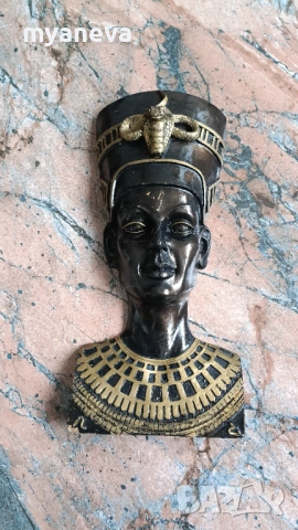 Нефертити, барелеф на египетската царица , съпруга на фараона Ехнатон